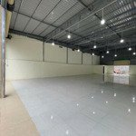 Cho thuê nhà kho 410m2 đường phạm hùng - giá chỉ 20 triệu/tháng