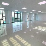 Chùa láng -cho thuê văn phòng140m2 nhà mới xây, full kính thoáng sáng. giá chỉ 25 triệu/tháng