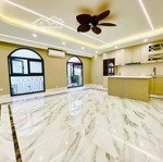 Building phố vip nhất đống đa - nhà đẹp thang máy - mặt tiền khủng - ô tô tránh - đa dạng công năng