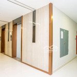 Bán gấp căn hộ 2pn 80m2 giá cực tốt chỉ hơn 4 tỷ ngân hàng hỗ trợ vay 70%