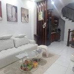 (bán nhà) đoàn thị điểm - cát linh, 28m2, 5 tầng. nhà đẹp, 5m ô tô tránh, sđcc nở hậu. giá 5.99 tỷ