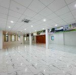 Cho thuê sàn văn phòng 140m2 tại xuân đỉnh xuân la có thang máy. 15 triệu