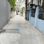 Cần bán 52,6m2 tổ 6 giang biên, long biên. cách đường thông ô tô 40m