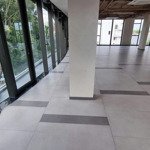 Thuê mặt bằng tầng trệt 450m2 nguyễn văn hưởng, q2 giá chỉ 220tr/th nhà siêu rộng thoáng