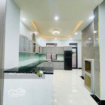 Cho thuê nhà phố lakeview city full nội thất luxury đẹp mới giá 32 triệu, 5pn 5wc nhà trống vào gấp