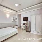 Trống sẵn 1 phòng studio cực thoáng full nội thất