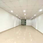 Cho thuê văn phòngdiện tích100m2,mặt tiền5.5m, có tm, pccc hầm để xe tại ô 56 lô 5 kđt đền lừ 2 có xuất vat