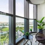 Cho thuê căn hộ 3 phòng ngủsân vườn 170m2 tại landmark 81 view sông sài gòn