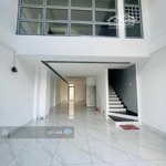 Shophouse lakeview city nhà hoàn thiện nội thất cơ bảndiện tích5x20m 5 lầu giá bán 25 triệu- 30 triệu liên hệ: 0902872670