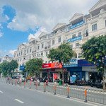 Cho thuê căn cityland mặt tiền phan văn trị 5x20m2. giá bán 65 triệu/tháng. có thang máy.