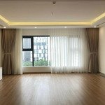 Bán căn hộ góc 3 phòng ngủ diện tích 156.7m2, 103m2, đẹp nhất tại dự án hà nội paragon cầu giấy