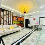 Cho thuê nhà ngọc thuỵ 3pn- làm homestay- văn phòng- vị trí rung tâm- gần cầu long biên