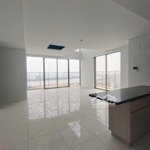 Cho thuê căn duplex 236m2 nội thất cơ bản, tầng cao view sông sg cực đẹp, giá chỉ 43tr