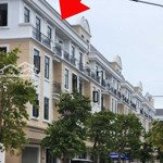 Chính chủ cần bán căn shophouse vinhomes đã có sẵn khách thuê- giá