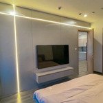 Cần bán căn góc 2n + 1 82m2 full nội thất đẹp, giá chỉ 4 tỷ. lh 0376368888