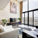 Chính chủ bán căn hộ cao cấp tòa pentstudio 699 lạc long quân, 95m2, duplex 2 tầng, view hồ tây đẹp