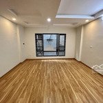 Chính chủ cho thuê nhanh nhà siêu đẹp có tm tại đốc ngữ, dt: 60m2x5t, ô tô đỗ cửa. giá thuê 25tr/th