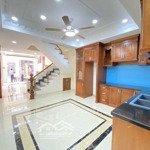 Cần tiền bán nhàmặt tiềnchiêu liêu,diện tích80m2 , sàn 160m2 , sổ riêng sang tên ngay .giá cuối 1 tỷ 350.