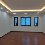 Cần bán gấp nhà ngõ 76 mai dịch-cầu giấy-o tô -kinh doanh-thang máy 52m2*7t*5mt=14.8 tỷ