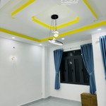 Bán gấp nhà đ. hoa cúc, quận phú nhuận, giá 3tỷ690, dt 60m2 (5x12), 1t2l, hẽm to, lh 0797138709