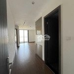 Hàng sốt studio west point, giá bán 9 triệu, vào luôn, view thoáng. liên hệ e quyền 0918269777