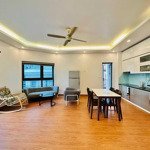 Hiếm, căn hộ 2n2vs 12 tr/th full nội thất xịn phố âu cơ, tây hồ. ban công rộng,view thoáng.