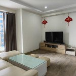 Cho thuê chung cư mặt đường trung kính 90m2 2 ngủ 2 vệ sinh giá 12tr/ tháng lh 0914997886