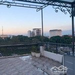 Lô góc 3 mặt thoáng - view hồ thoáng mát - nhà 6 tầng có thang máy giá bán 11 tỷ còn thỏa thuận