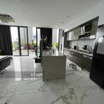 Bán căn hộ xi grand lý thường kiệt, căn penthouse, 300m2, 3pn, 4wc, lô c, giá 19 tỷ. lh 0939125171