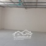 Ngã tư sở - nhà mình cho thuê phù hợp kho xưởng 120m2, ô tô đỗ cửa, giá chỉ 12tr/tháng