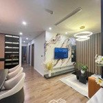 Siêu hiếm bán căn góc 3 phòng ngủview hồ giá cực tốt tòa pearl 2