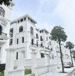 Cho thuê căn shophouse bàn giao thô 95m2*5 tầng. bàn giao thô lâu dài 5 năm