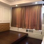 Chính chủ cần bán căn hộ royal city, diện tích 111m2, full nội thất