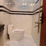 Tôi cần bán nhanh căn hộ tầng cao 259 yên hòa - cầu giấy. dt 90m2 3 ngủ 2wc. giá 5,2 tỷ