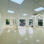 Cho thuê sàn văn phòng 110 m2 - sàn thông, gần đường yên xá - phùng hưng