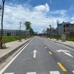 Bán gấp lô đất 110m2 nằm ngay cổng chính kcn giang điền, thổ cư 100% giá 1 tỷ 2 bao mọi chi phí