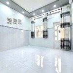 Bán nhàmặt tiềnhẻm trần phú ,p7, q5; 60m2 ,2tỷ 690 triệu ,shr ,đang cho thuê 17 triệu/tháng