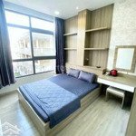 Phòng cửa sổ 30m2 full nội thất trần hưng đạo, quận 1