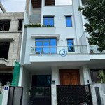 Cho thuê nhà văn phòng quận 2 saigon mystery 500m2 giá từ 50tr/th 5 tầng trống suốt lh 0901302123