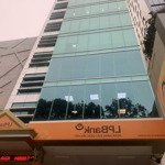 Toà building mt ngay phan đăng lưu, phú nhuận. dt 19mx35m - hầm 10t - hđt 550tr/tháng. gía 160tỷ