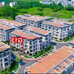 Bán biệt thự sân vườn compound có hồ bơi, tennis, kiến trúc pháp, giá 33 tỷ gần global city