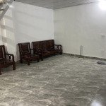 1,35 tỷ - nhà đẹp ở ngay phố tân khai: 40m2 x 2 tầng/ 2 ngủ. oto đỗ gần