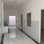 Nhà mới xây 100m2 cho thuê 7 triệu đường 3 long trường thủ đức