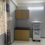 Phòng trọ 16m2 ở trung tâm quận 10 đầy đủ tiện nghi, nội thấ mới 100% cần cho thuê. lh 0902110511