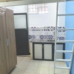 Cuối tháng bên mình trống 1 phòng ở tầng trệt, có gác - diện tích 20m2, có wc riêng bên ngoài