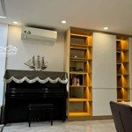 Chính chủ cần cho thuê nhanh căn hộ docklanddiện tích96m2, 2 phòng ngủ 2 vệ sinh giá bán 14 triệu/th căn góc liên hệ: 0938607269