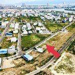 Bán biệt thự ven sông nam hòa xuân, đà nẵng, 260m2 đường 7m5 view sân bóng giá đầu tư