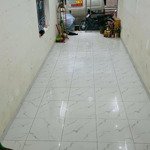 Cho thuê mbkd vị trí đẹp, khu đông dân cư phố yên hoà. 40m2 x 3 tầng