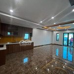 Mặt phố phú đô 65m2*7 thang máy ở ngay vỉa hè ô tô kinh doanh giá 17 tỷ