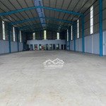 Cho thuê kho 1000m2 đường không cấm tải